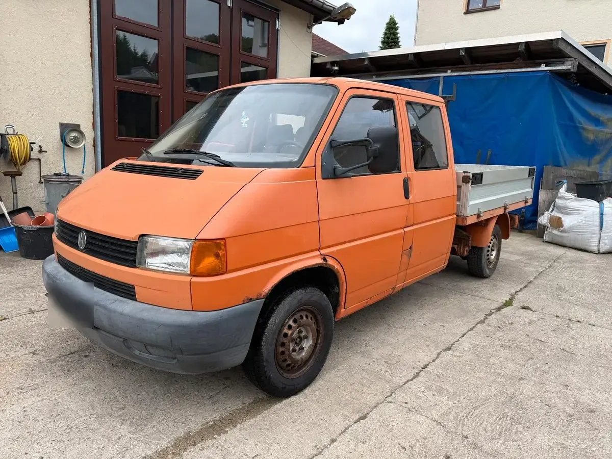 Gebraucht VW T4 68 PS (50 kW) 1998 Orange Van