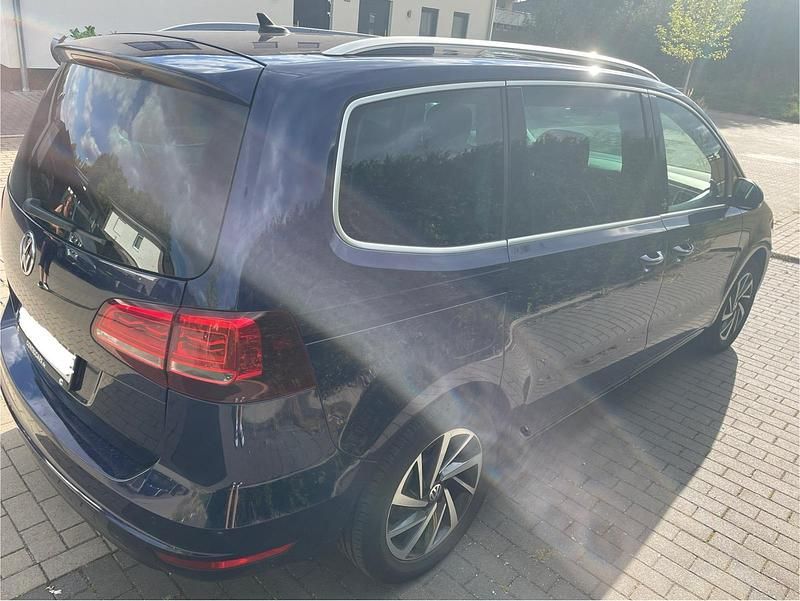 Gebraucht VW Sharan Sound 150 PS (110 kW) 2017 Blau Van / Kleinbus