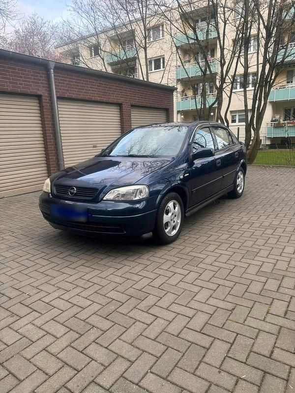Gebraucht Opel Astra 101 PS (74 kW) 2000 Blau Kombi