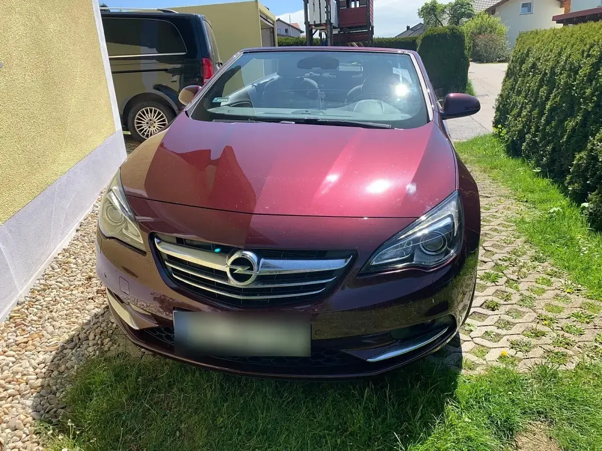 Gebraucht Opel Cascada Innovation 170 PS (125 kW) 2015 Rot Cabrio