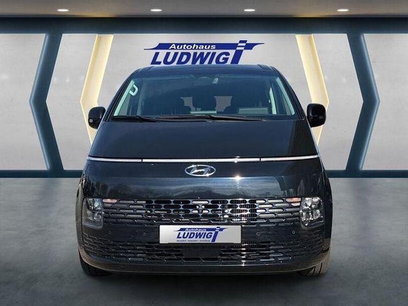 Gebraucht Hyundai Staria Prime 177 PS (130 kW) 2023 Moonlight blue / mic Van / Kleinbus