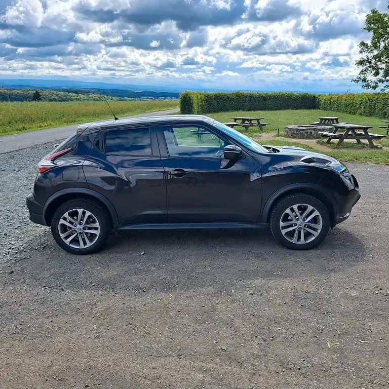 Gebraucht Nissan Juke Acenta 110 PS (80 kW) 2015 Violett SUV