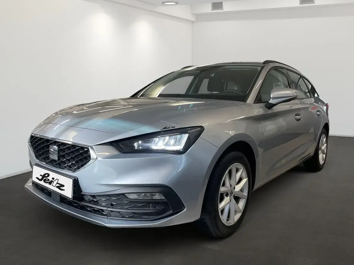 Gebraucht Seat Leon Style 150 PS (110 kW) 2024 Silber Limousine