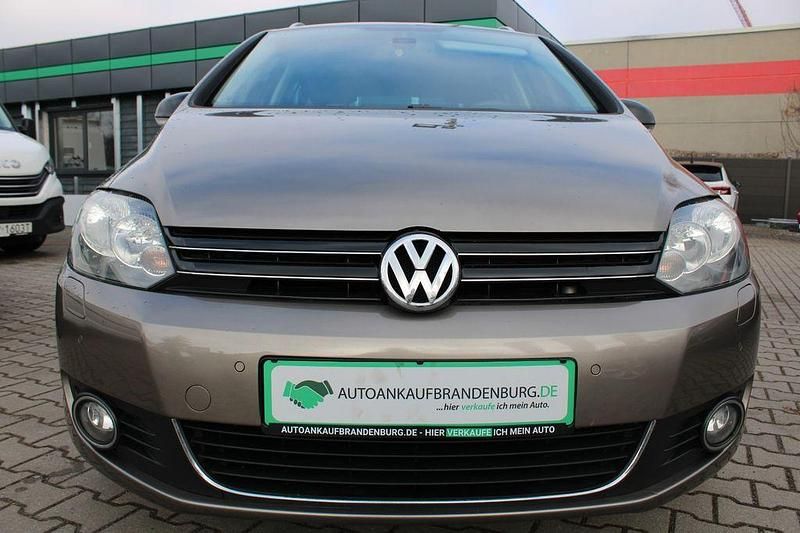 Gebraucht VW Golf VII Style 105 PS (77 kW) 2012 Braun Limousine