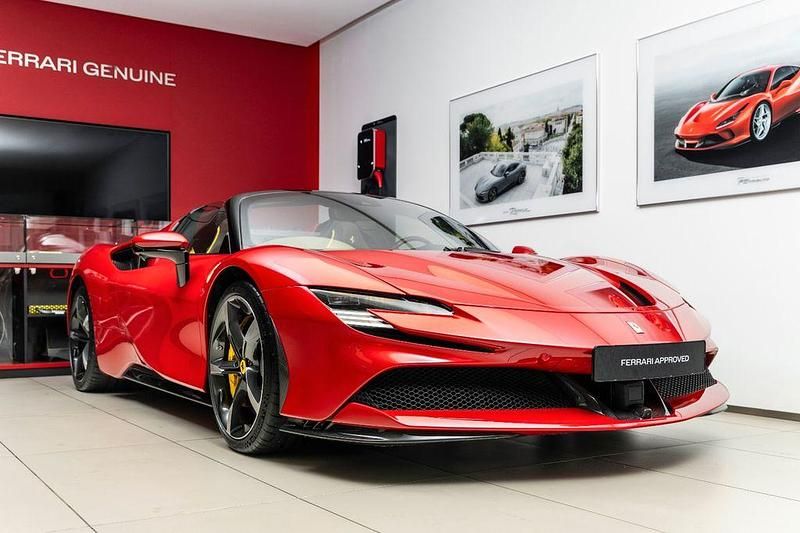 Gebraucht Ferrari SF90 779 PS (572 kW) 2025 Rot Cabrio