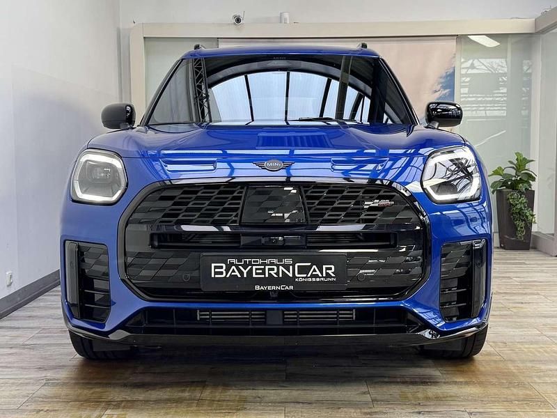 Gebraucht Mini John Cooper Works 170 PS (125 kW) 2025 Blazing blue Kleinwagen
