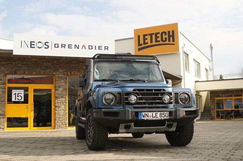 Blau Gebraucht 2023 Ineos Grenadier SUV | 64.855 € (Fairer Preis) - Bild 1/4