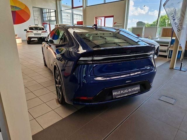 Neu Toyota Prius Plug-in Hybrid Executive 151 PS (111 kW) 2025 Indigoblau Kleinwagen