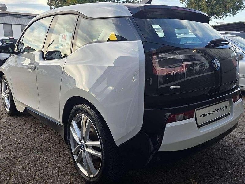 Gebraucht BMW i3 Comfort Edition 75 kW (102 PS) 2016 Weiss mit akzent bmw i blau Kleinwagen