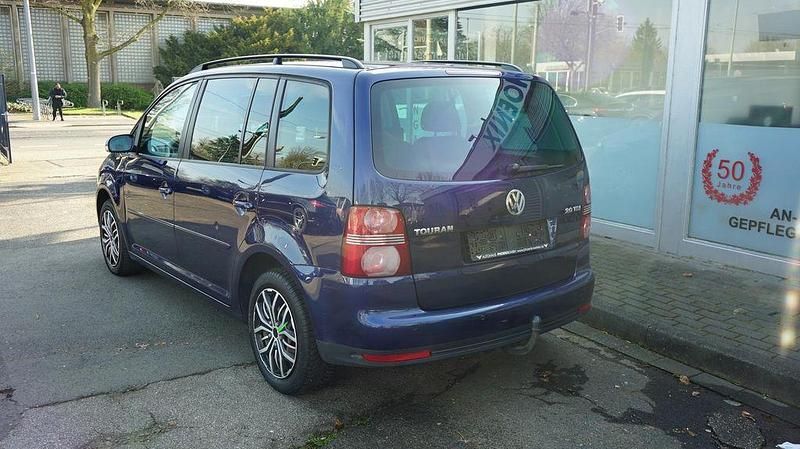 Gebraucht VW Touran 140 PS (102 kW) 2007 Blau Van / Kleinbus