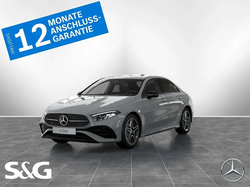 Gebraucht Mercedes A200 AMG 163 PS (119 kW) 2025 Limousine