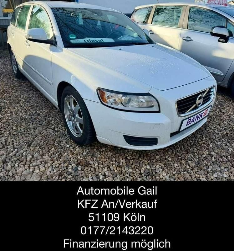 Gebraucht Volvo V50 114 PS (83 kW) 2011 Weiß Kombi