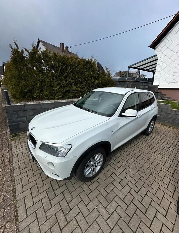 Gebraucht BMW X3 184 PS (135 kW) 2011 Weiß SUV