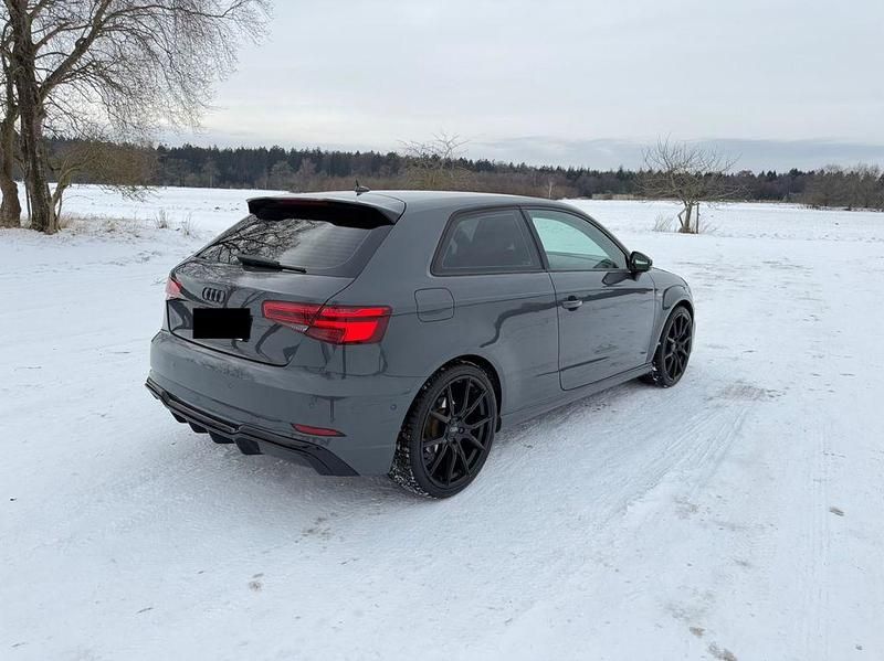 Gebraucht Audi A3 S-Line 150 PS (110 kW) 2017 Grau Limousine