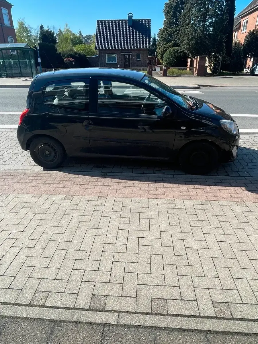Używany Renault Twingo 75 KM (55 kW) 2010 Czarny Hatchback