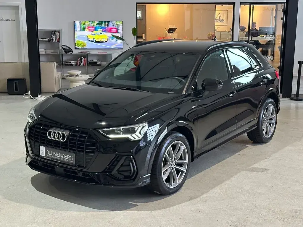 Gebraucht Audi Q3 S-Line 150 PS (110 kW) 2022 Mythosschwarz SUV