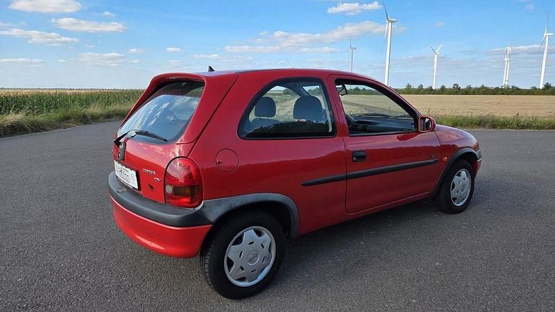 Gebraucht Opel Corsa 54 PS (39 kW) 2000 Rot Limousine
