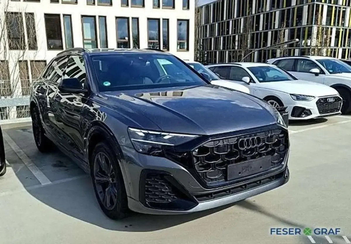 Gebraucht Audi Q8 S-Line 286 PS (210 kW) 2025 Daytonagrau perleffekt SUV