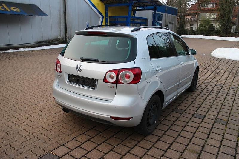 Gebraucht VW Golf VI Team 122 PS (89 kW) 2011 Silber Kleinwagen