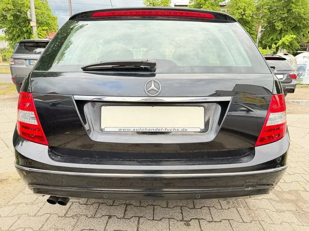 Gebraucht Mercedes C200 136 PS (100 kW) 2012 Schwarz Limousine