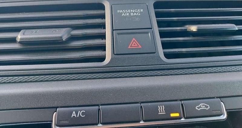 Gebraucht VW Caddy 122 PS (89 kW) 2017 Rot Van / Kleinbus