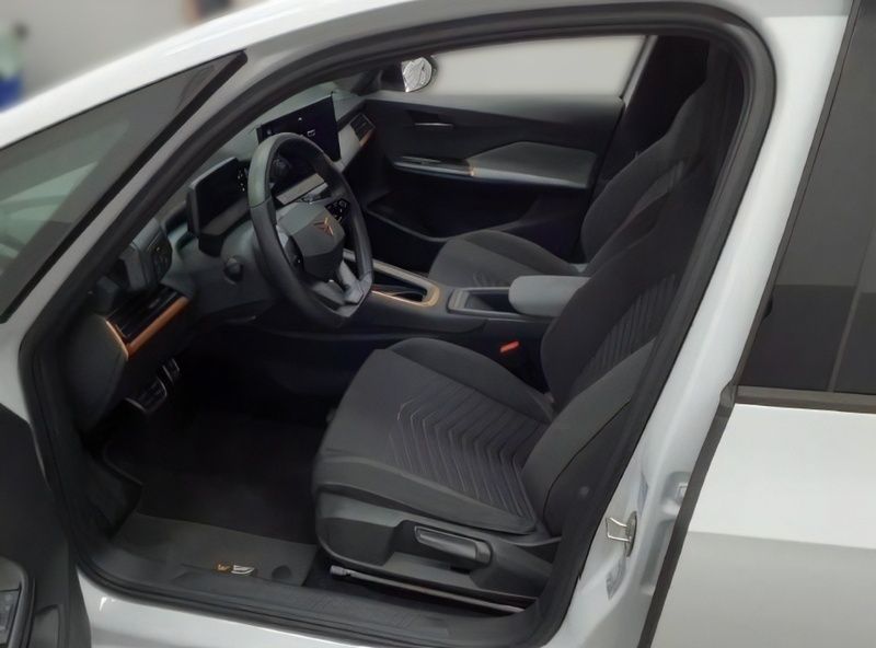 Gebraucht Cupra Born 150 kW (204 PS) 2022 Weiß Kleinwagen