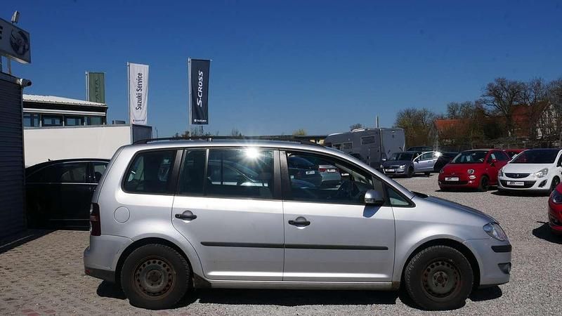 Gebraucht VW Touran 140 PS (102 kW) 2007 Reflexsilber metallic Van / Kleinbus