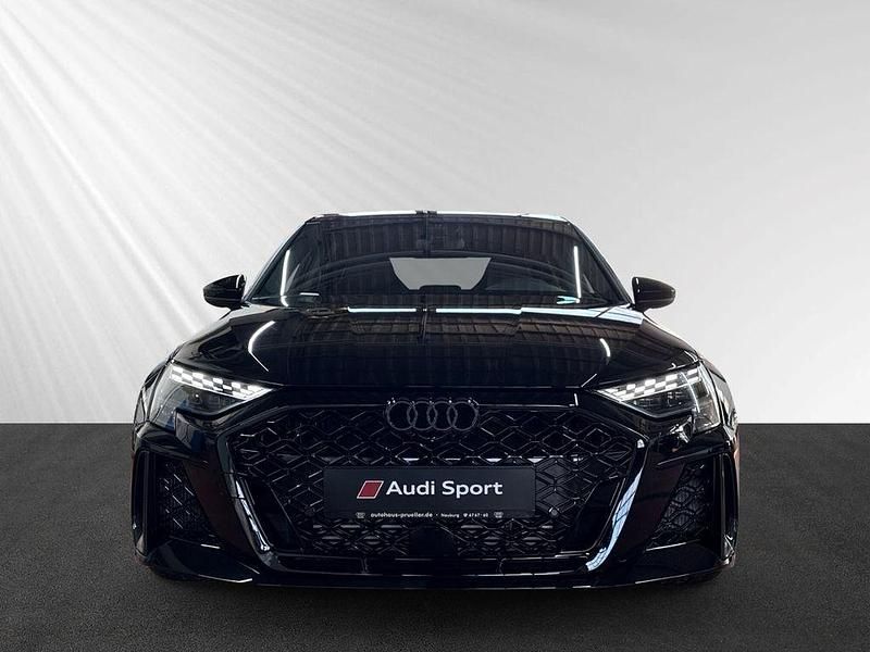 Gebraucht Audi RS3 Sport 400 PS (294 kW) 2025 Mythosschwarz metallic (schwarz) Limousine