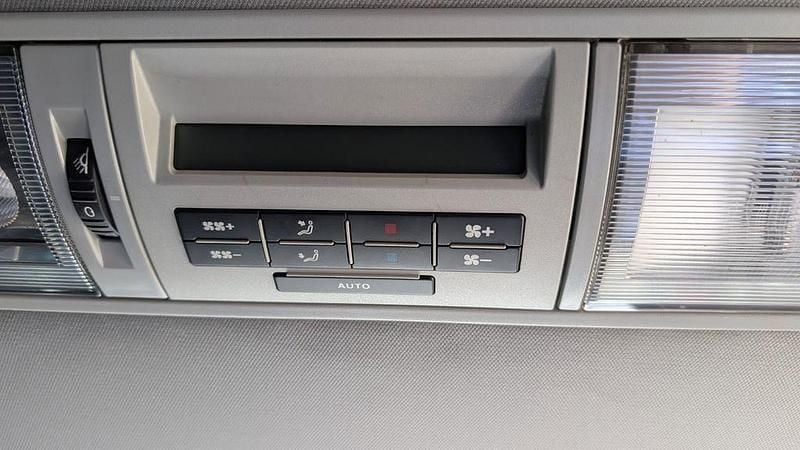 Second-hand VW T5 174 CP (127 kW) 2006 Albastru Van