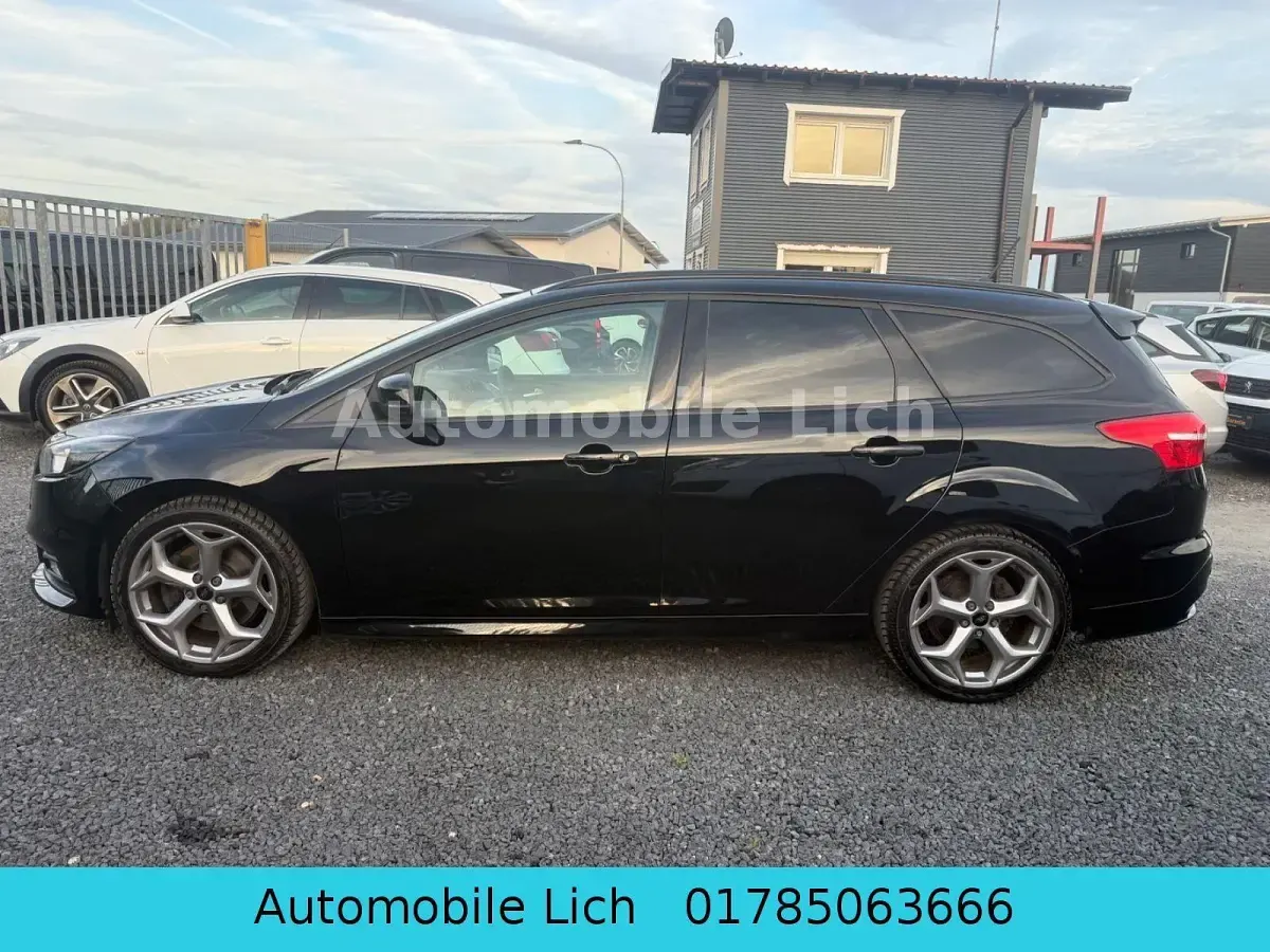 Gebraucht Ford Focus ST 250 PS (183 kW) 2018 Schwarz Kombi