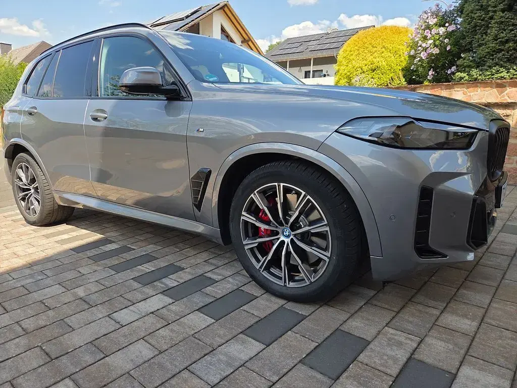 Gebraucht BMW X5 Performance 489 PS (359 kW) 2024 Grau SUV
