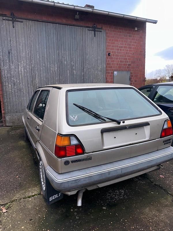 Gebraucht VW Golf II 90 PS (66 kW) 1986 Gold Kleinwagen
