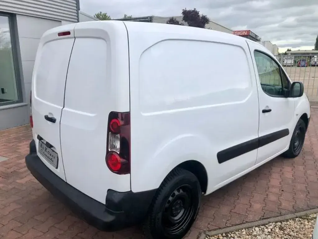 Gebraucht Citroën Berlingo Profi 98 PS (72 kW) 2018 Lack weiss banquise/deckende lac Van / Kleinbus