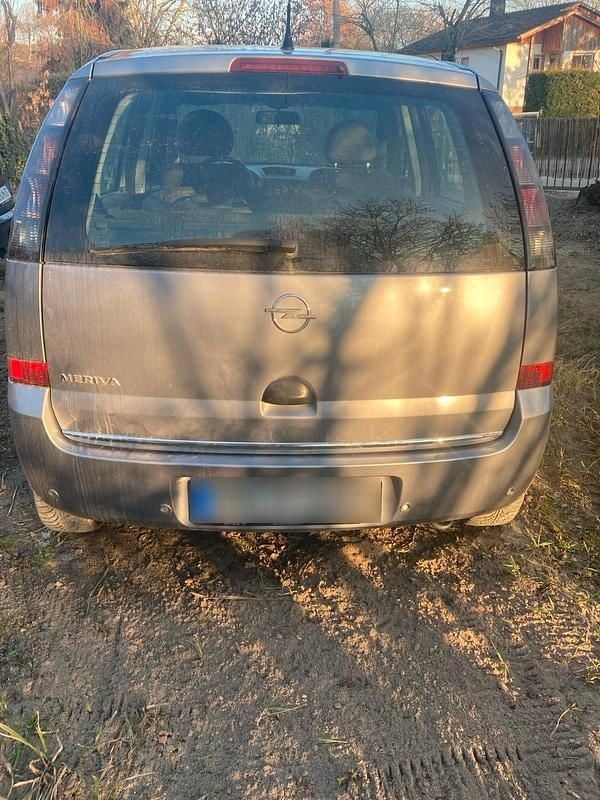 Gebraucht Opel Meriva 99 PS (72 kW) 2009 Silber Van / Kleinbus