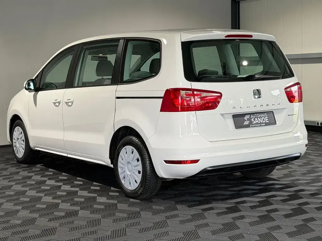 Używany Seat Alhambra Reference 150 KM (110 kW) 2012 Biały Minivan