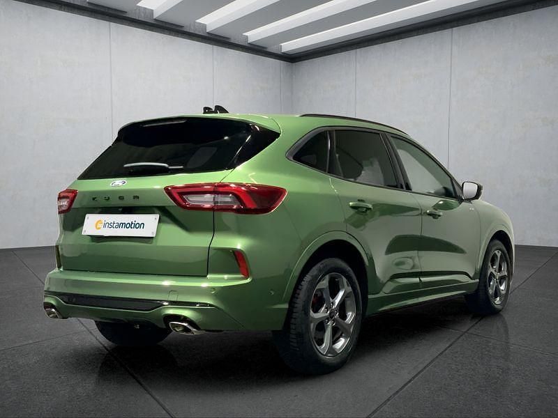 Gebraucht Ford Kuga 186 PS (136 kW) 2024 Grün SUV