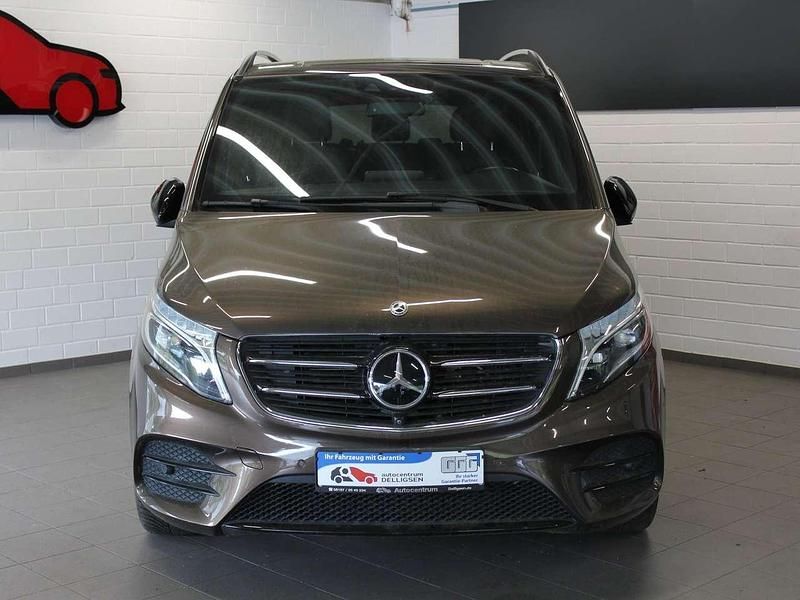 Gebraucht Mercedes V250 AMG line 190 PS (139 kW) 2018 Dolomitbraun metallic Van / Kleinbus
