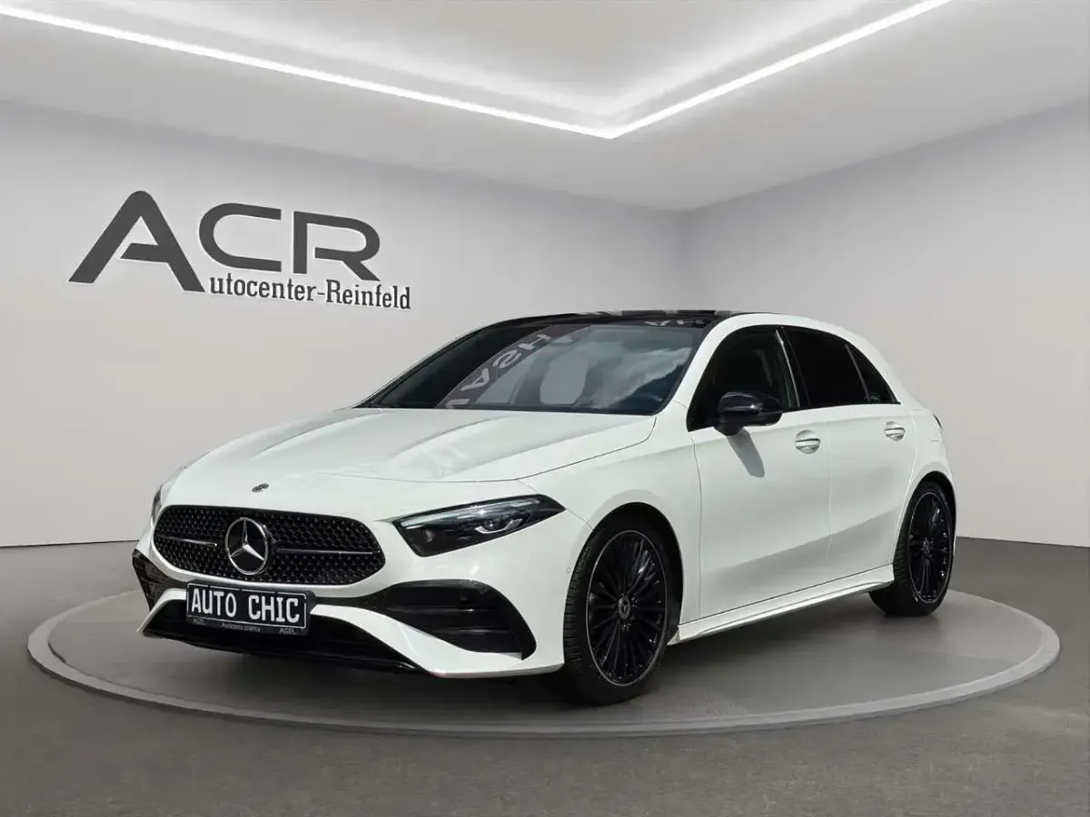 Gebraucht Mercedes A200 AMG line 163 PS (119 kW) 2025 Polarweiss  unilack Kleinwagen