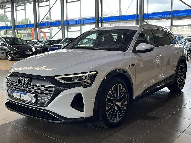 Gebraucht Audi Q8 e-tron Advanced 250 kW (340 PS) 2024 Weiß gletscherweiß metallic SUV