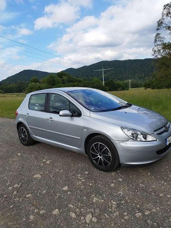 Gebraucht 2004 Peugeot 307 Limousine | 3.900 € (Teuer) - Bild 1/4