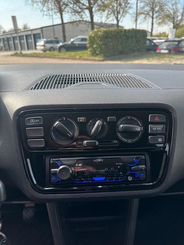 Usata VW up! 60 CV (44 kW) 2013 Bianco Utilitaria