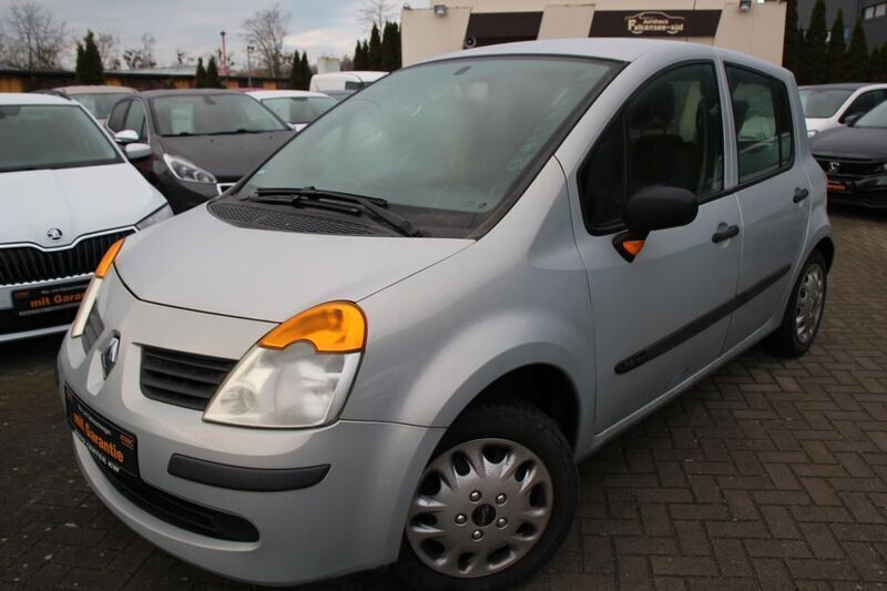 Grau Gebraucht 2005 Renault Modus Van / Kleinbus | 990 € (Superpreis) - Bild 1/4
