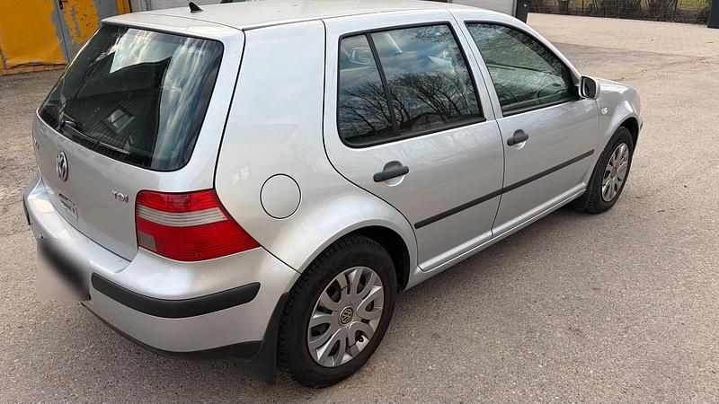 Gebraucht VW Golf IV 101 PS (74 kW) 2002 Limousine