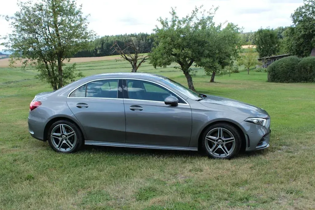 Gebraucht Mercedes A220 AMG line 190 PS (139 kW) 2022 Grau Limousine