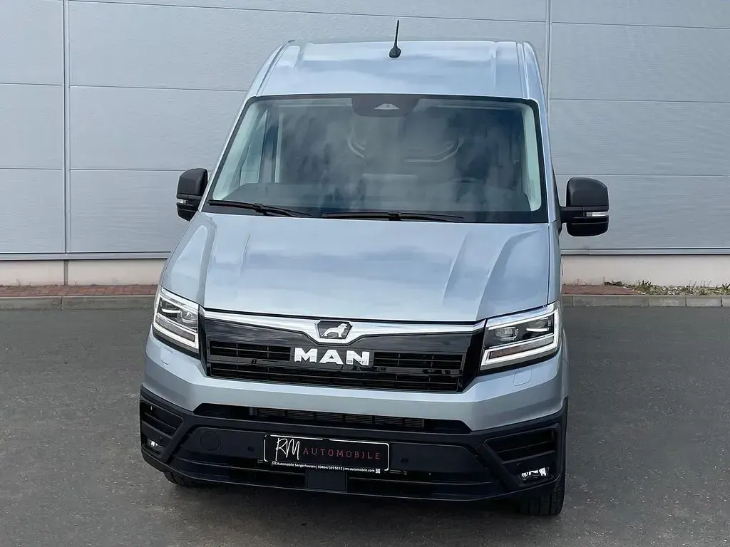 Nowe MAN TGE 177 KM (130 kW) 2026 Srebrny Van