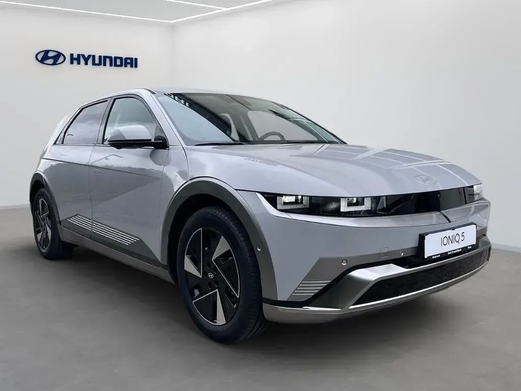 Neu Hyundai Ioniq 5 167 kW (228 PS) 2026 Grau SUV