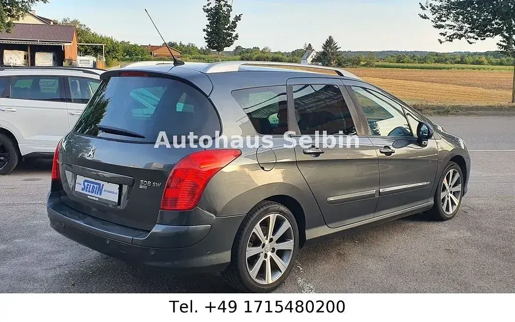 Gebraucht Peugeot 308 SW Allure 111 PS (81 kW) 2013 Grau Kombi