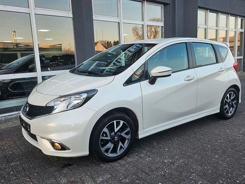 Gebraucht Nissan Note Acenta+ 98 PS (72 kW) 2015 Weiß Kleinwagen