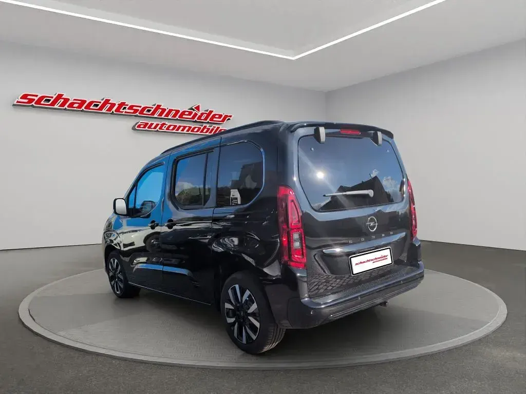 Neu Opel Combo Life Edition 131 PS (96 kW) 2026 Schwarz Van / Kleinbus