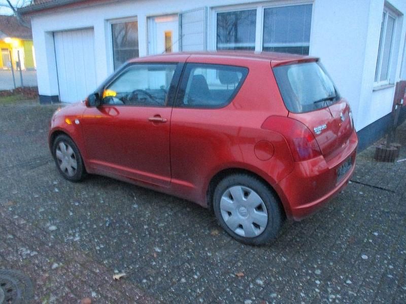 Gebraucht Suzuki Swift 92 PS (67 kW) 2007 Orange